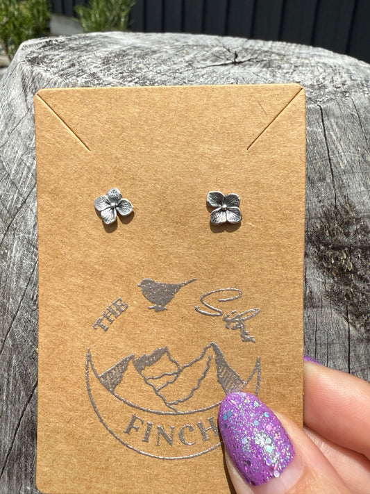 Hydrangea Studs