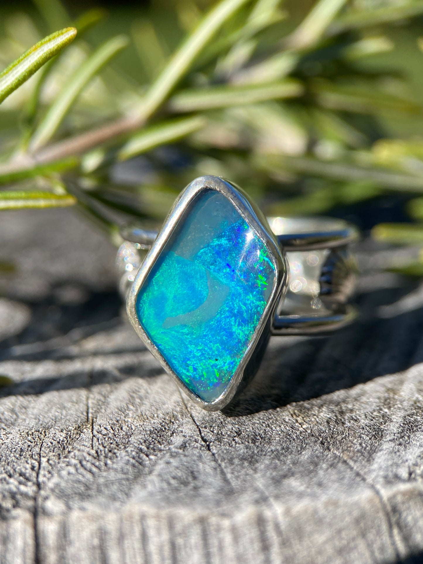 Amphitrite Ring Size M/6.5