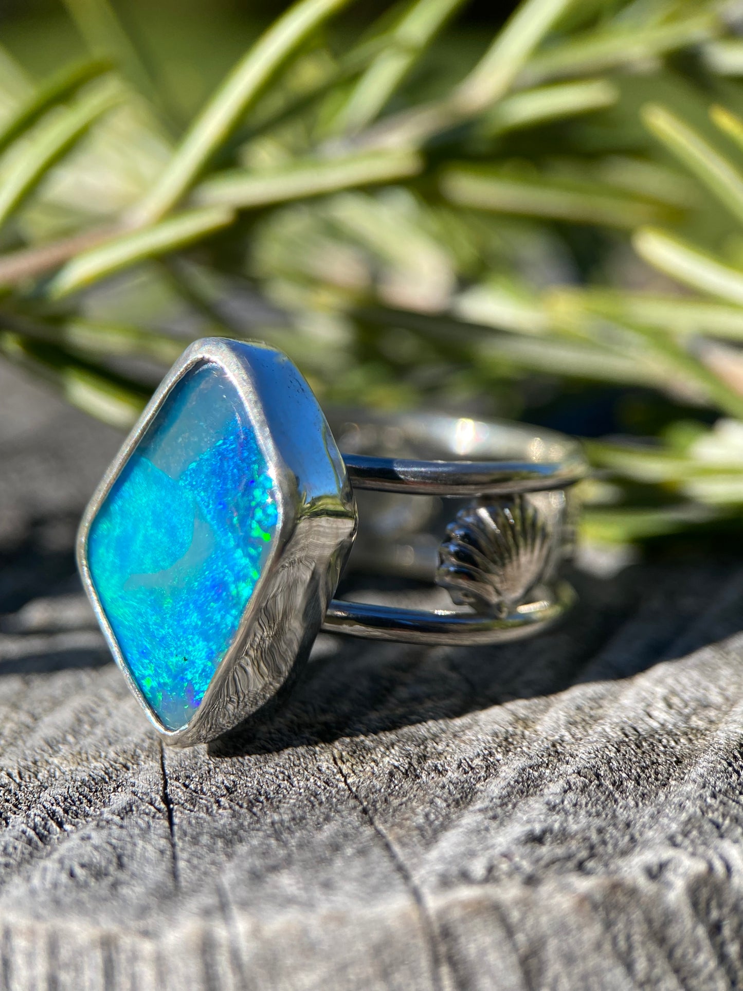 Amphitrite Ring Size M/6.5