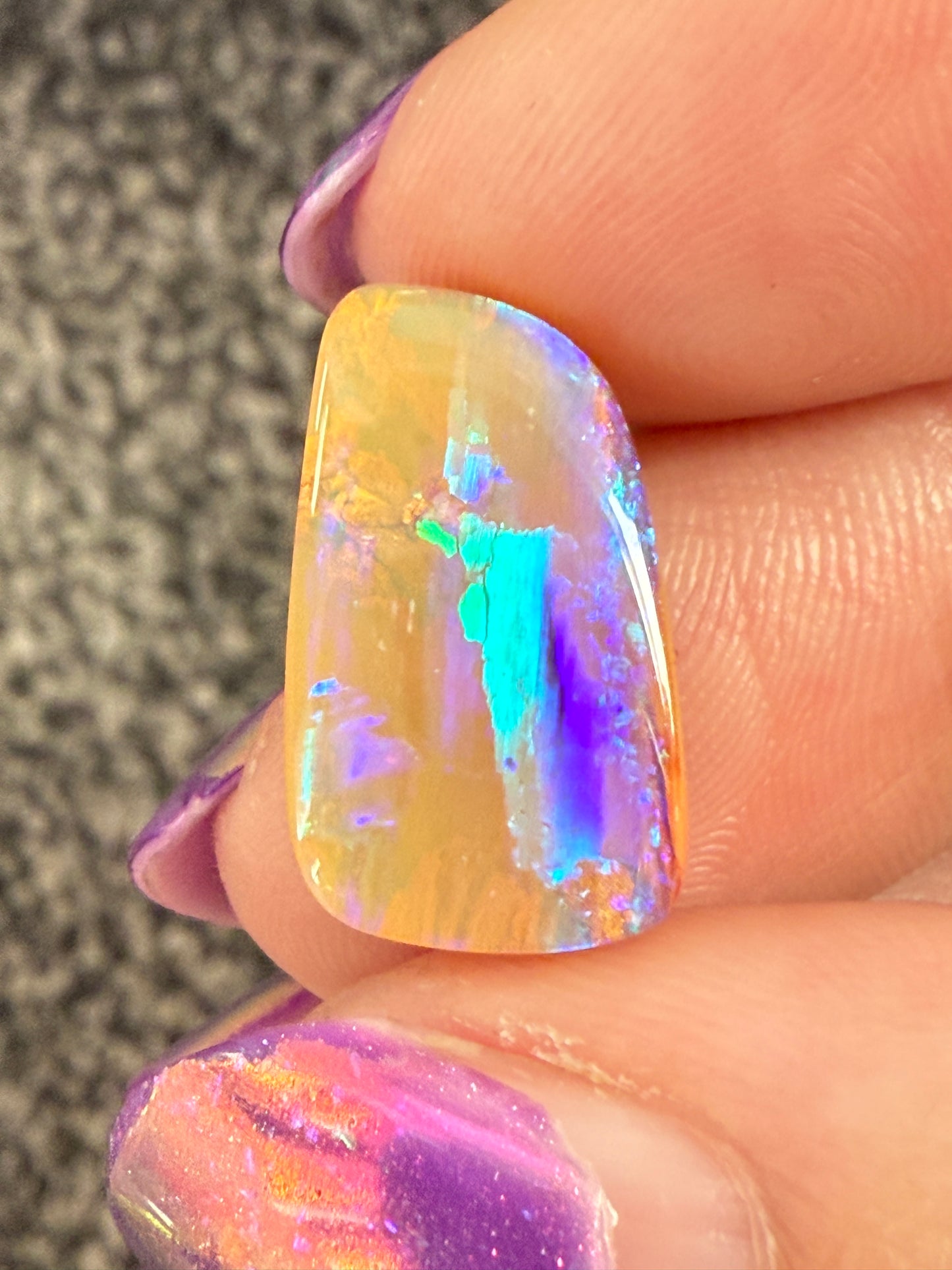 Violet Peeper