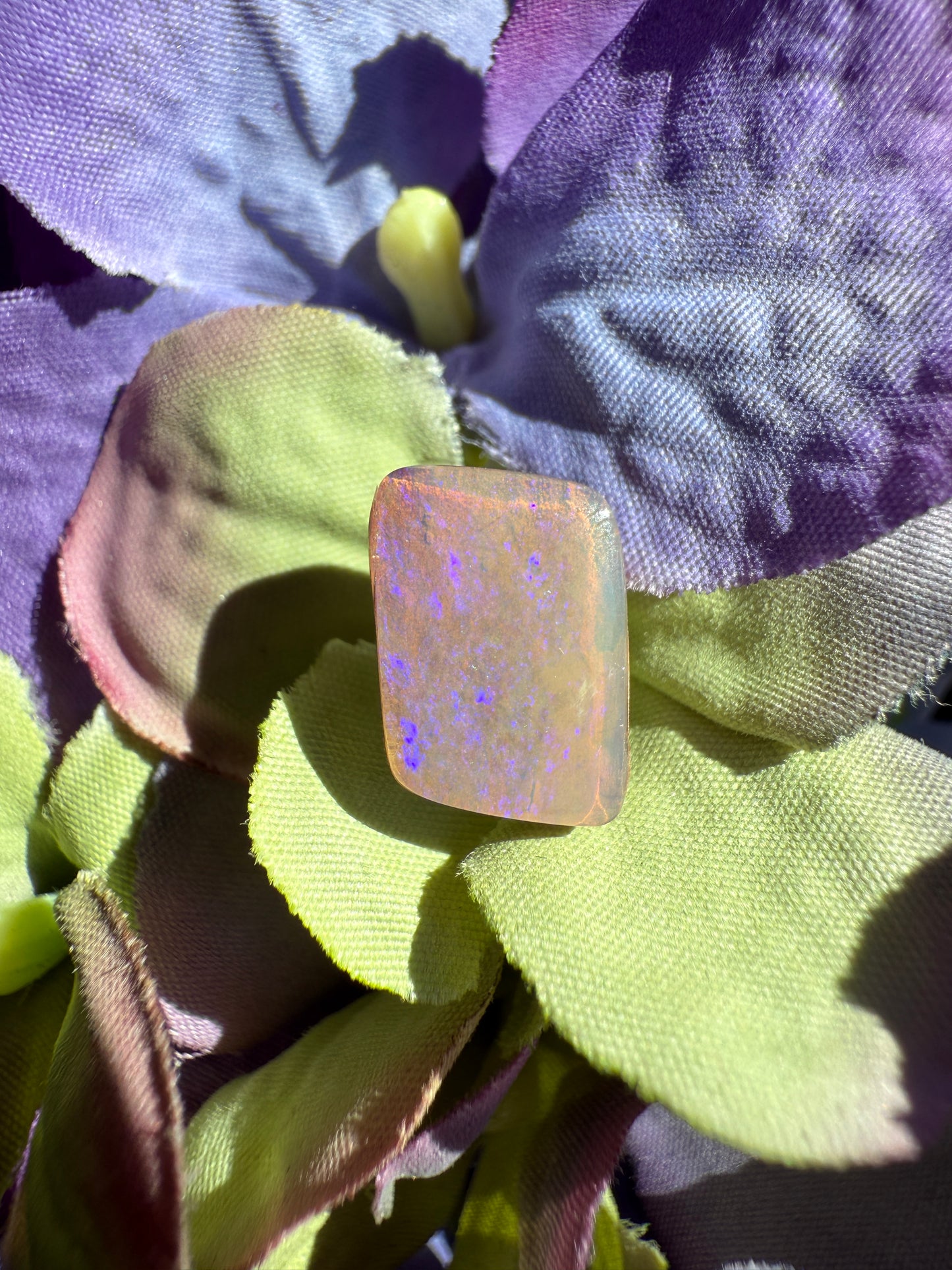 Pinky lilac Pipe Opal